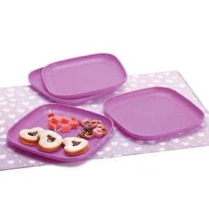 Tupperware Microwave Reheatable Luncheon Plates Set of 4